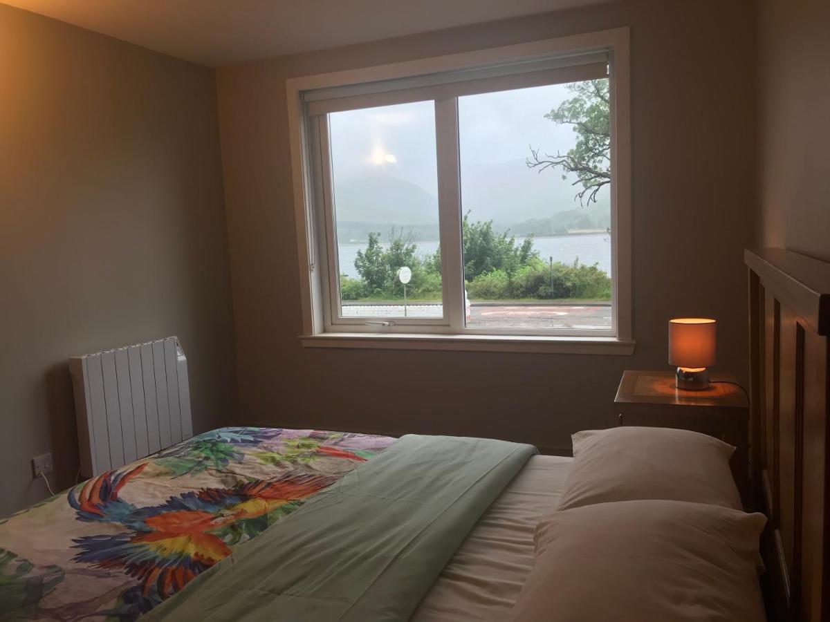 Appin, Beautiful Lochside Apartment With Balcony Fort William Exterior photo